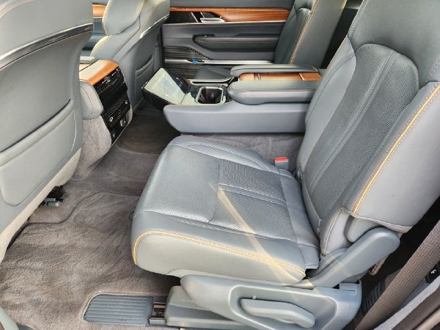 2023 Jeep Grand Wagoneer Series II