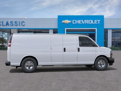 2025 Chevrolet Express Cargo WT