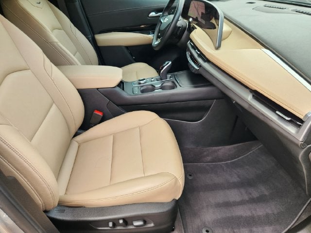 2024 Cadillac XT4 Luxury