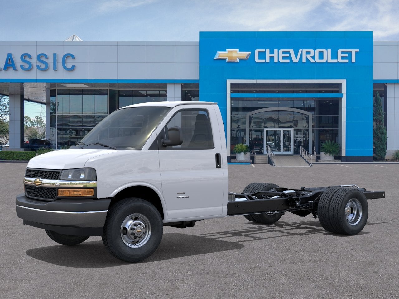 2026 Chevrolet Express Cutaway 3500 1WT