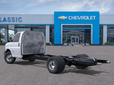 2026 Chevrolet Express Cutaway 3500 1WT