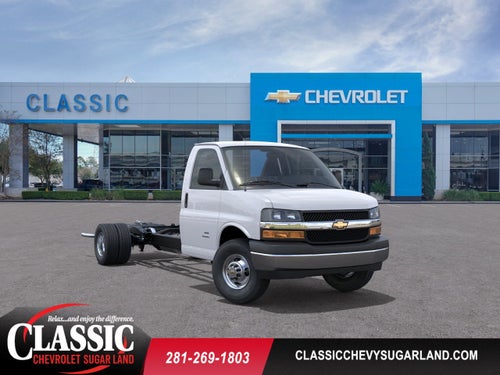 2026 Chevrolet Express Cutaway 3500 1WT