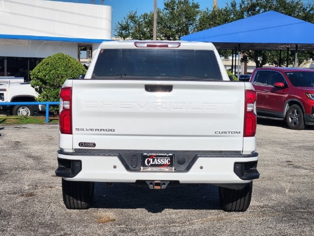 2022 Chevrolet Silverado 1500 LTD Custom