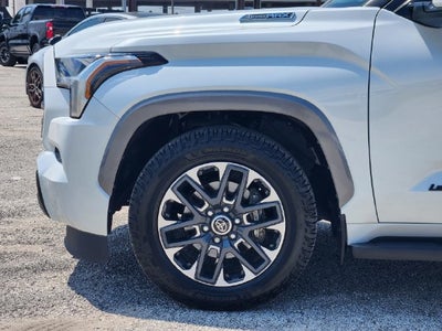 2024 Toyota Sequoia SR5